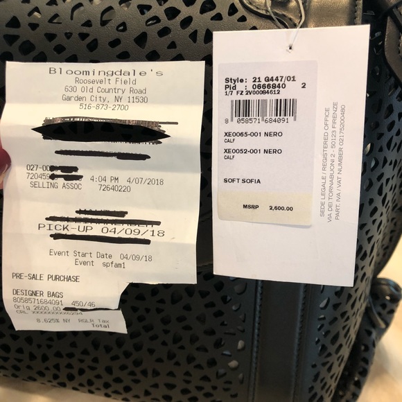 Salvatore Ferragamo purse - Picture 2 of 8